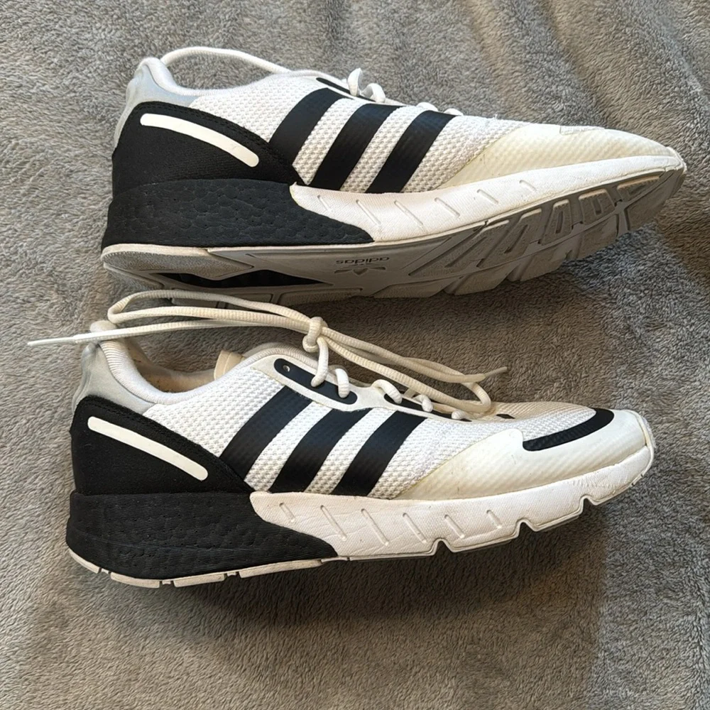 Adidas ZX 1K Boost White Black Running Shoe Sz 10